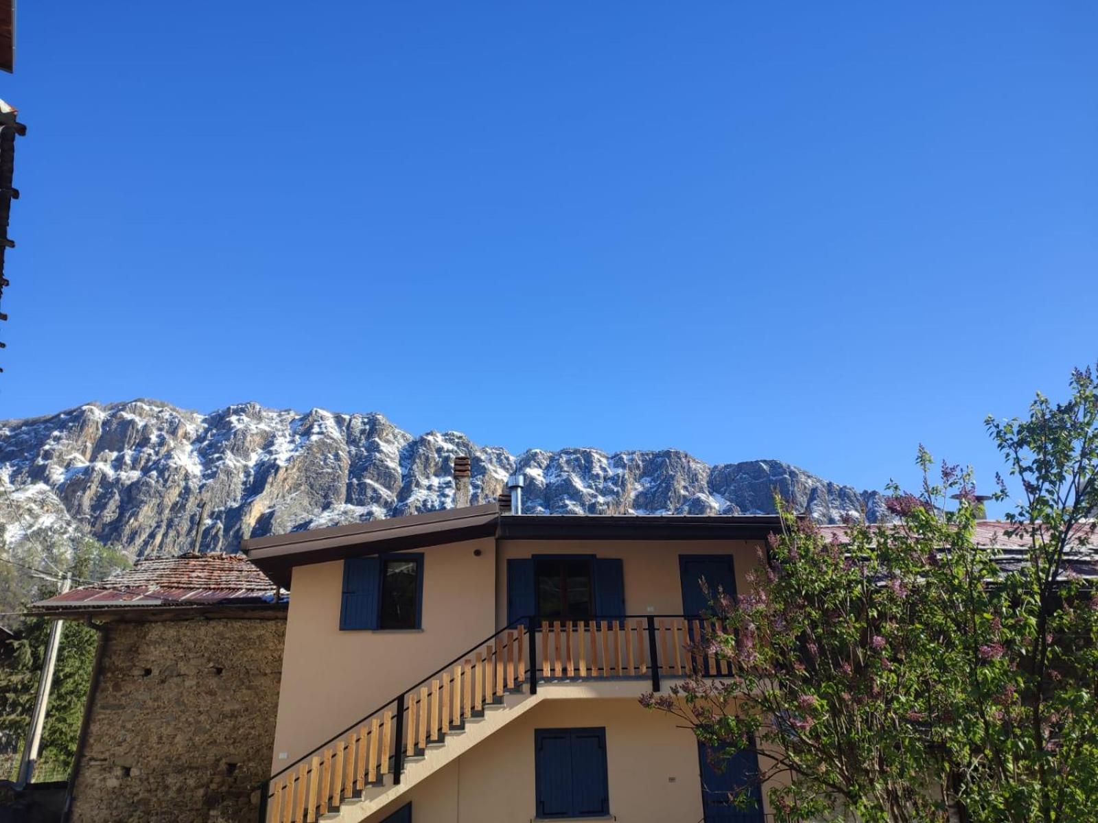 Apartamento Il Fontanile Aisone Exterior foto